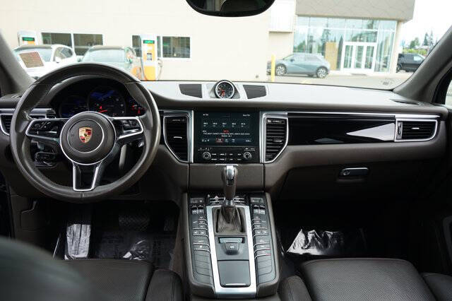 2017 Porsche Macan