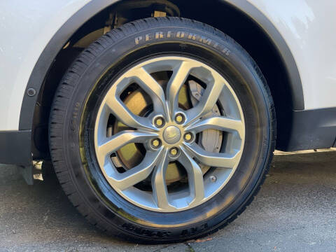 2020 Land Rover Discovery SE