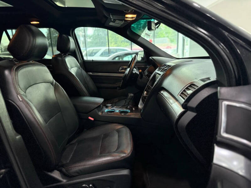 2016 Ford Explorer Sport