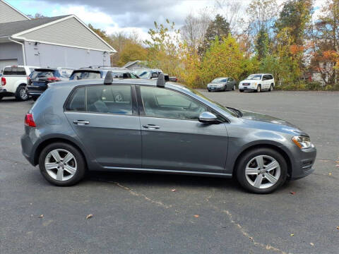 2017 Volkswagen Golf TSI S