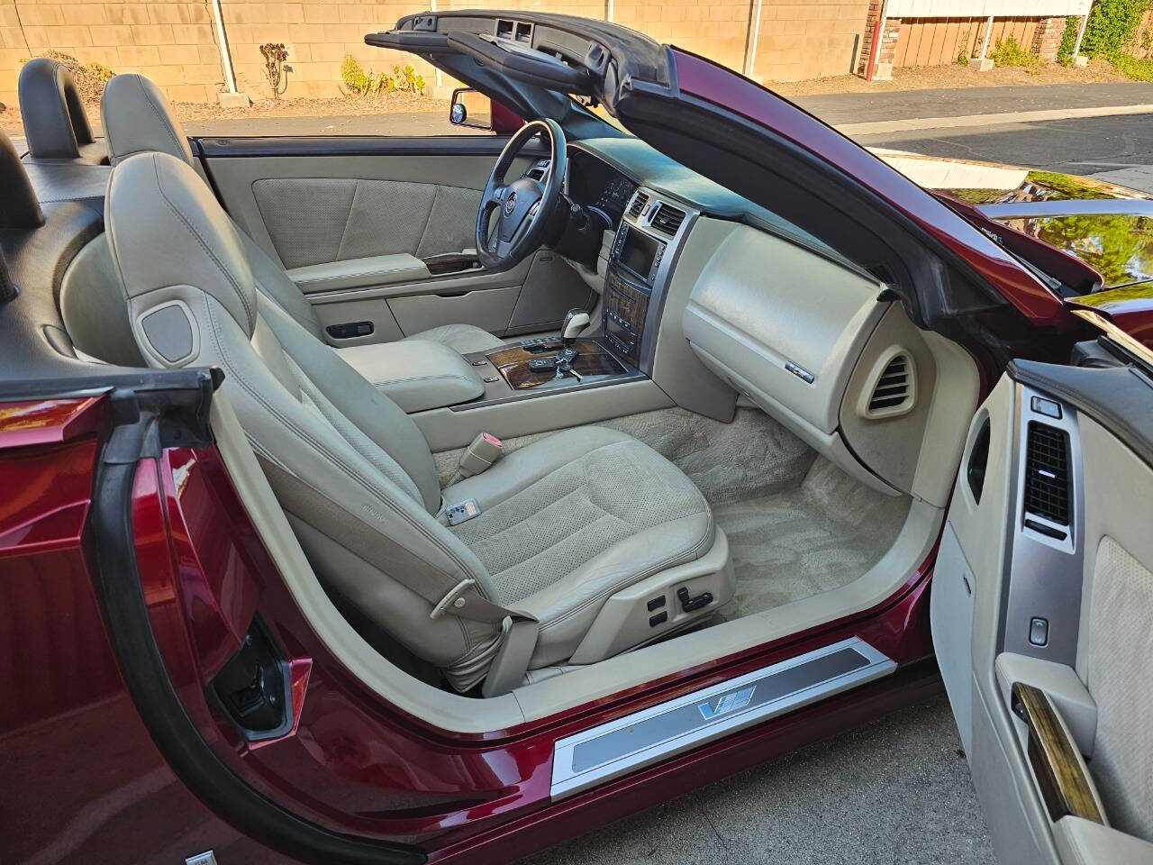 2006 Cadillac XLR-V 47