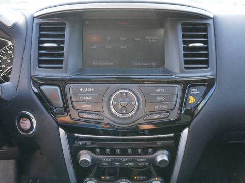 2020 Nissan Pathfinder SV