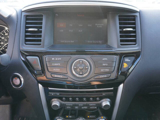 2020 Nissan Pathfinder SV