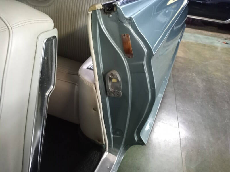 1961 Cadillac Eldorado Biarritz