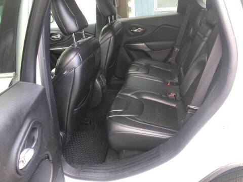 2019 Jeep Cherokee Latitude Plus