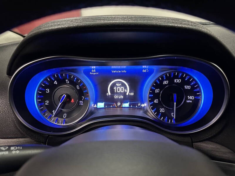 2018 Chrysler 300 Touring