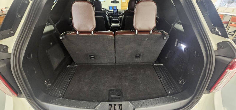 2020 Ford Explorer Platinum