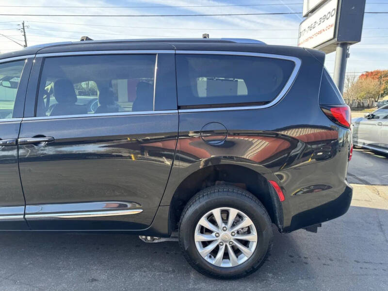 2019 Chrysler Pacifica Touring L