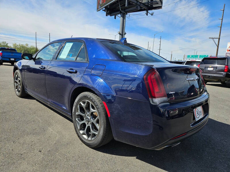 2017 Chrysler 300 S