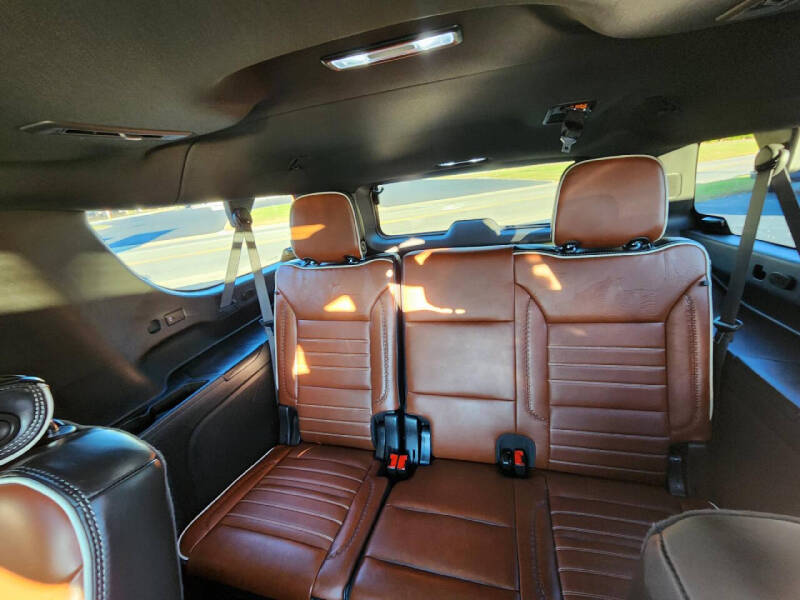 2023 GMC Yukon XL Denali Ultimate