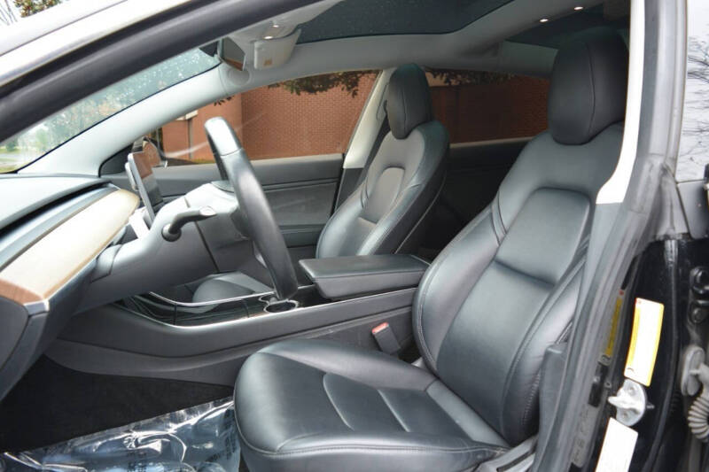 2019 Tesla Model 3 Mid Range