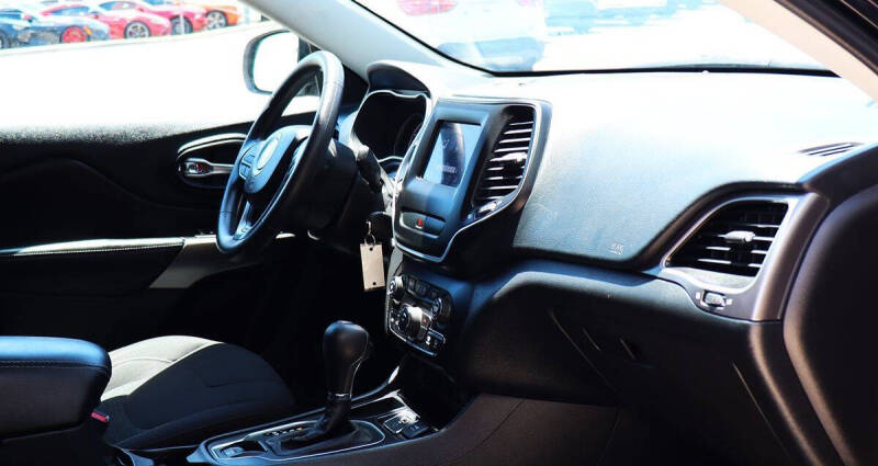 2019 Jeep Cherokee Latitude