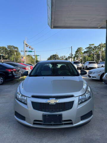 2013 Chevrolet Cruze for sale at Auto Outlet Inc. in Houston TX