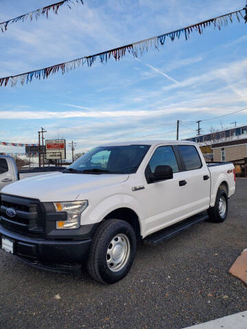 2017 Ford F-150 for sale at Deanas Auto Biz in Pendleton OR