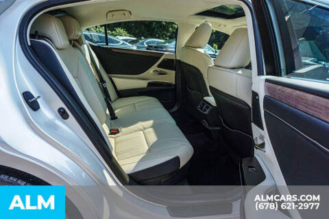 2024 Lexus ES 300h Luxury