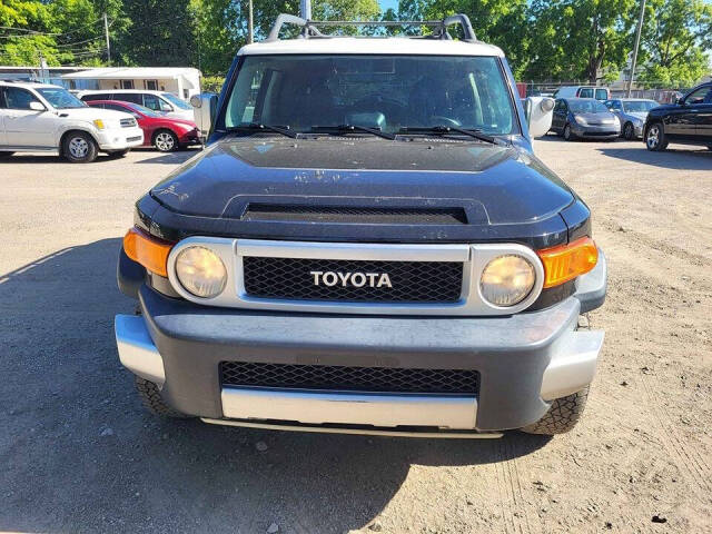 2007 Toyota FJ Cruiser for sale at Sara Auto Mall, LLC in Cleveland, OH