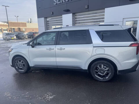 2025 Kia Carnival Hybrid EX