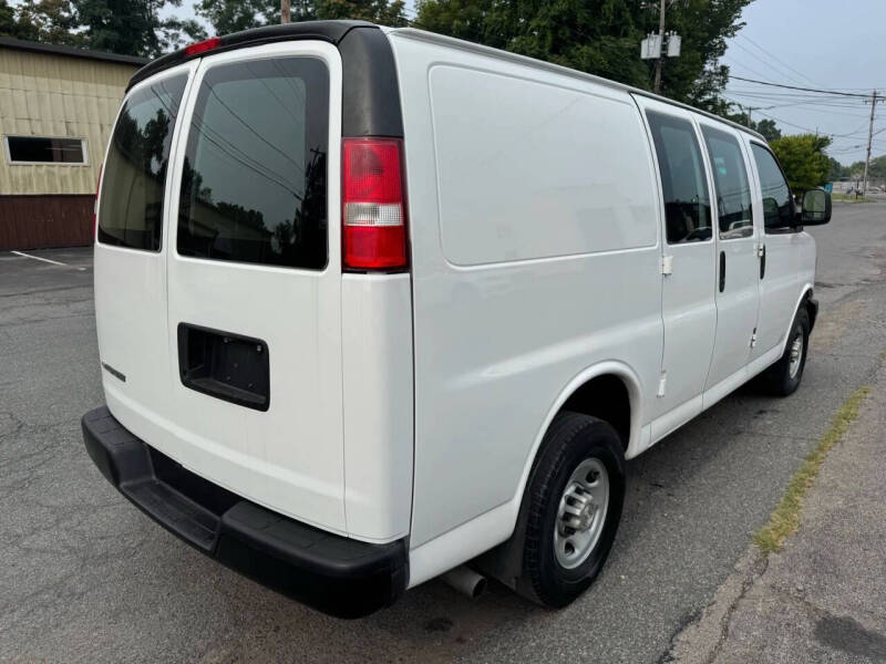 2017 Chevrolet Express 2500