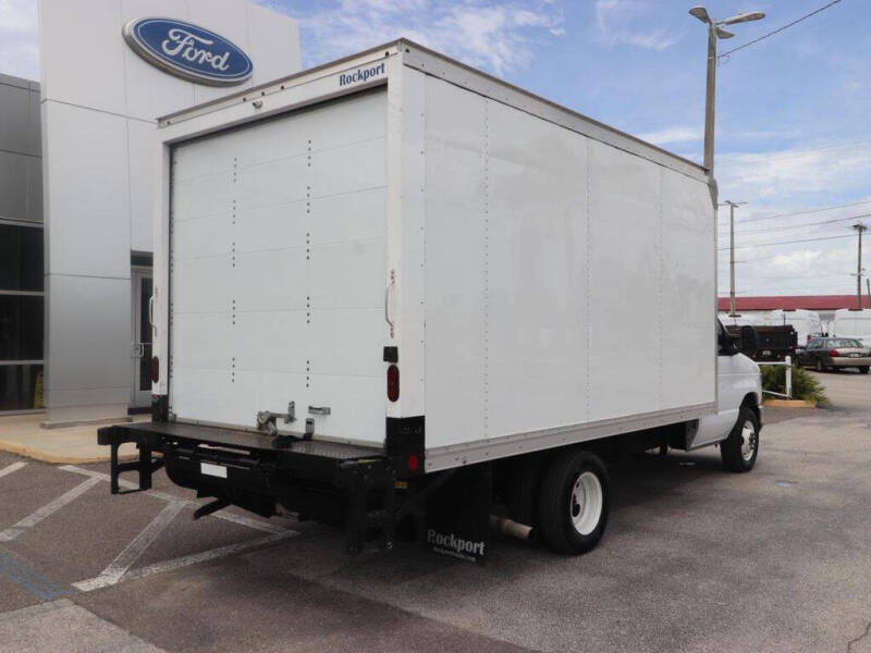 2022 Ford E-Series