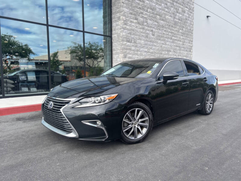 2017 Lexus ES 300h