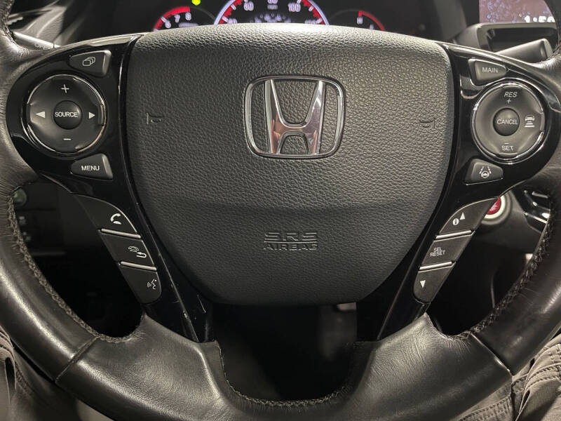 2017 Honda Accord EX-L w/Navi w/Honda Sensing