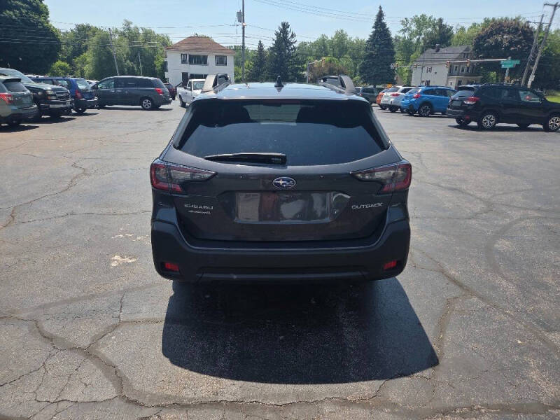 2023 Subaru Outback Premium