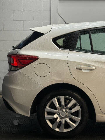 2019 Subaru Impreza 2.0i