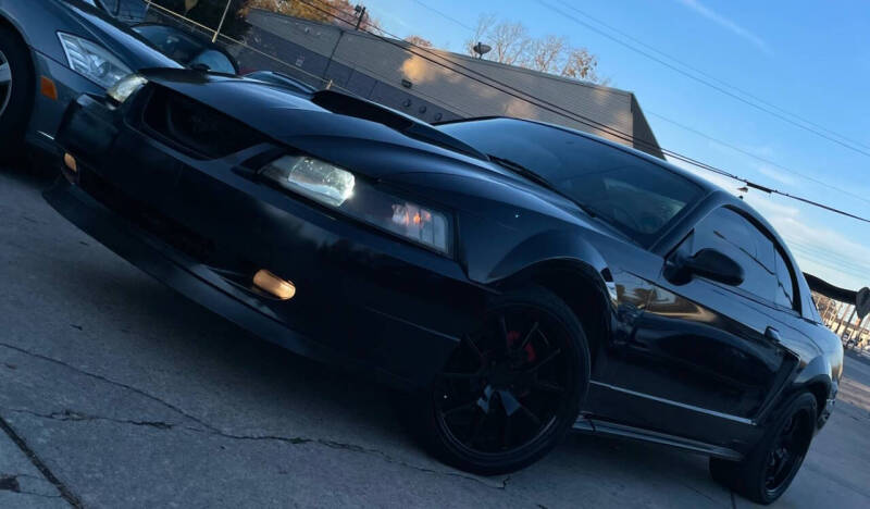 2002 Ford Mustang GT Deluxe photo 3