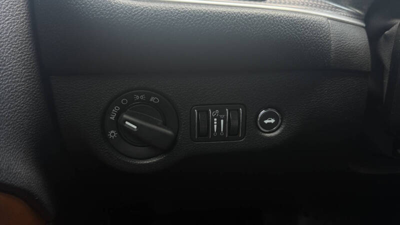 2015 Dodge Challenger SRT Hellcat