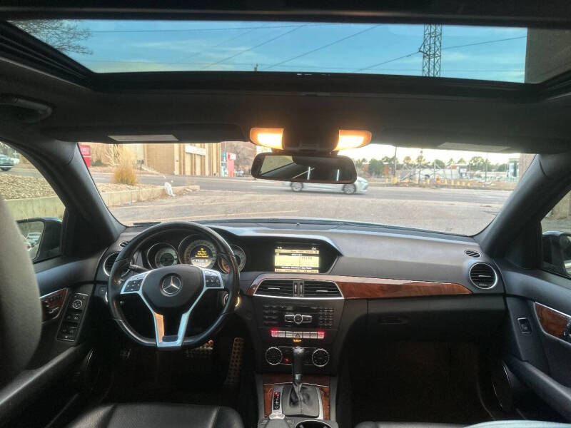 2012 Mercedes-Benz C-Class C 300 Luxury 4MATIC