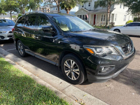 2017 Nissan Pathfinder SL