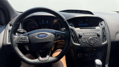 2017 Ford Focus ST