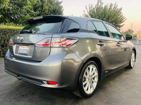 2013 Lexus CT 200h