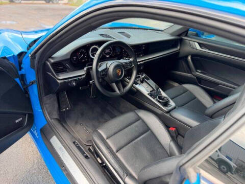 2022 Porsche 911 Carrera