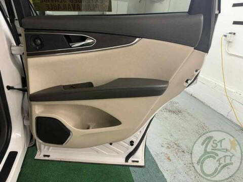 2019 Lincoln Nautilus Reserve