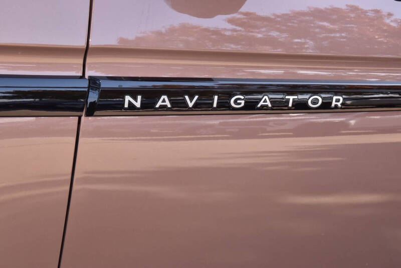 2025 Lincoln Navigator Black Label