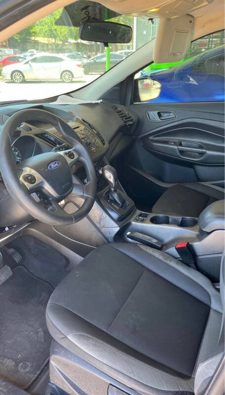 2016 Ford Escape S