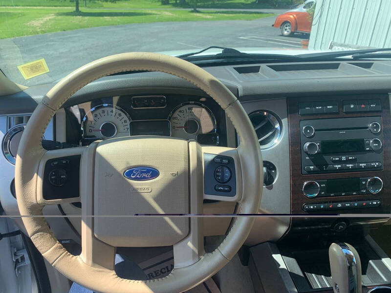 2013 Ford Expedition EL XLT