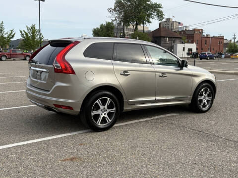 2015 Volvo XC60 T6 Drive-E Platinum