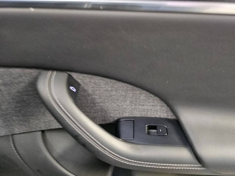2023 Tesla Model S Plaid