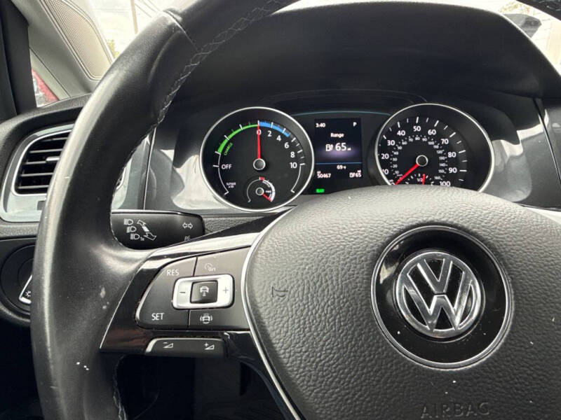 2019 Volkswagen e-Golf SE