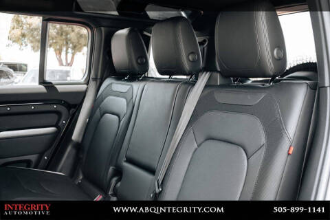 2024 Land Rover Defender 110 P400 X-Dynamic SE