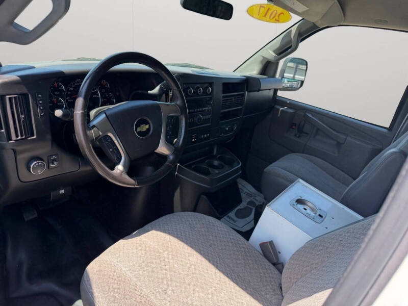 2017 Chevrolet Express 2500