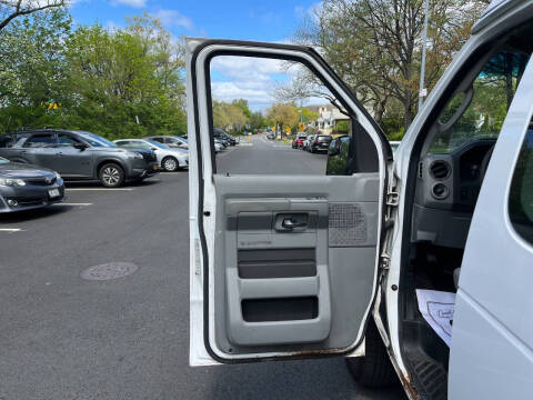 2011 Ford E-Series E-150