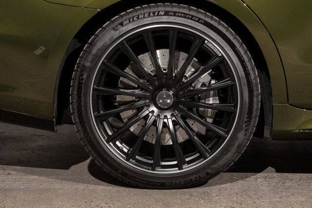 2025 Mercedes-Benz S-Class AMG S 63 E Performance