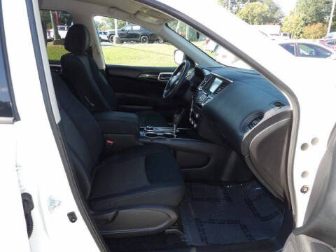 2017 Nissan Pathfinder S