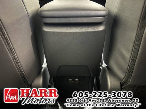 2025 Toyota Prius XLE