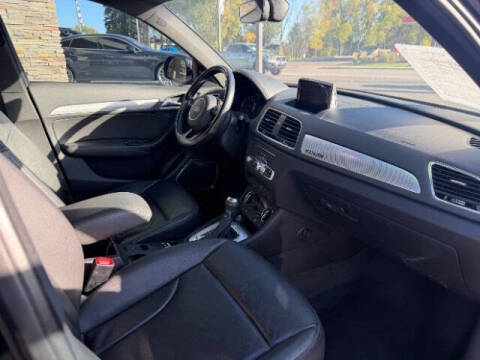 2016 Audi Q3 2.0T quattro Prestige