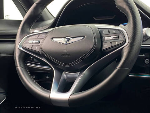 2023 Genesis GV70 2.5T Standard