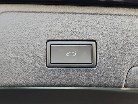 2023 Volkswagen Atlas Cross Sport SE